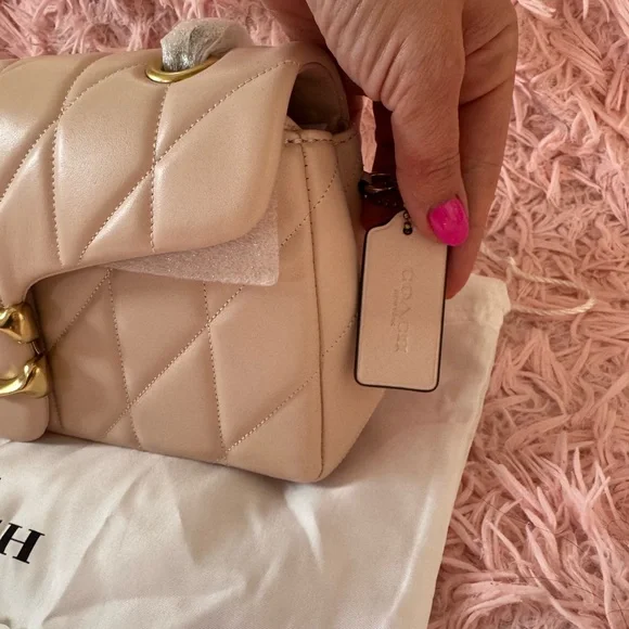 🩷 Brand New with Tags: Coach Tabby Bag with Pillow Quilting in Blush! Sold out! - Picture 3 of 14